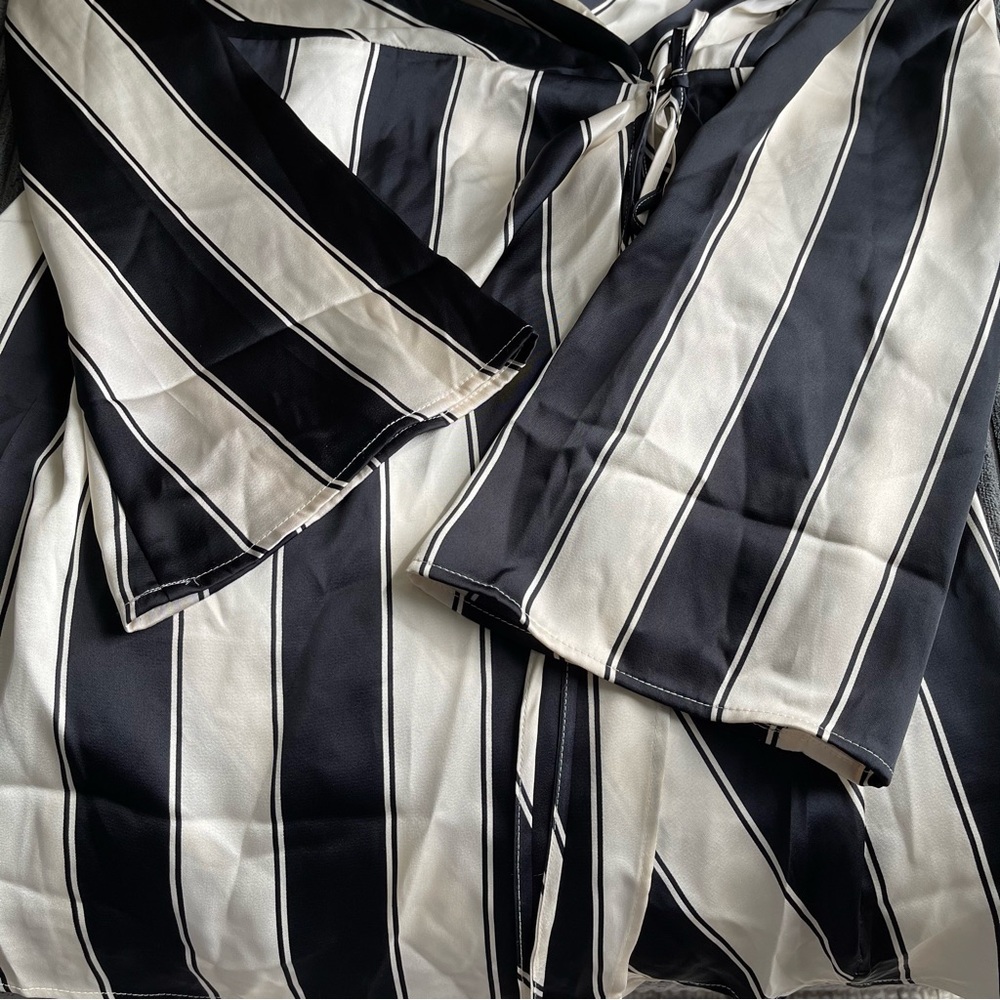H & M satin NWT bathrobe medium lightweight striped tie waist black cover up‎ - Picture 7 of 8